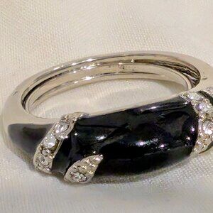 Vintage NRT Avon Silver Tone, Black onyx and Rhinestones